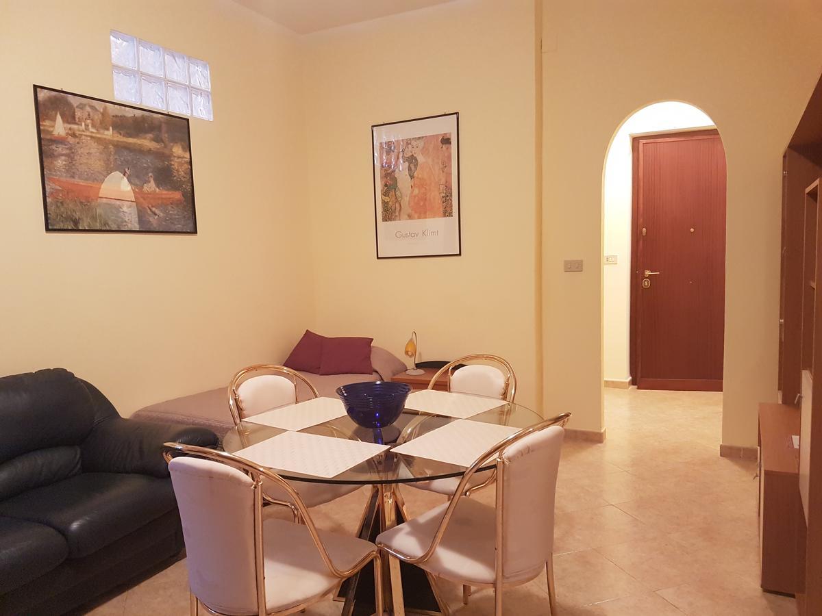 Bed & Parking Apartment Palermo Exterior photo